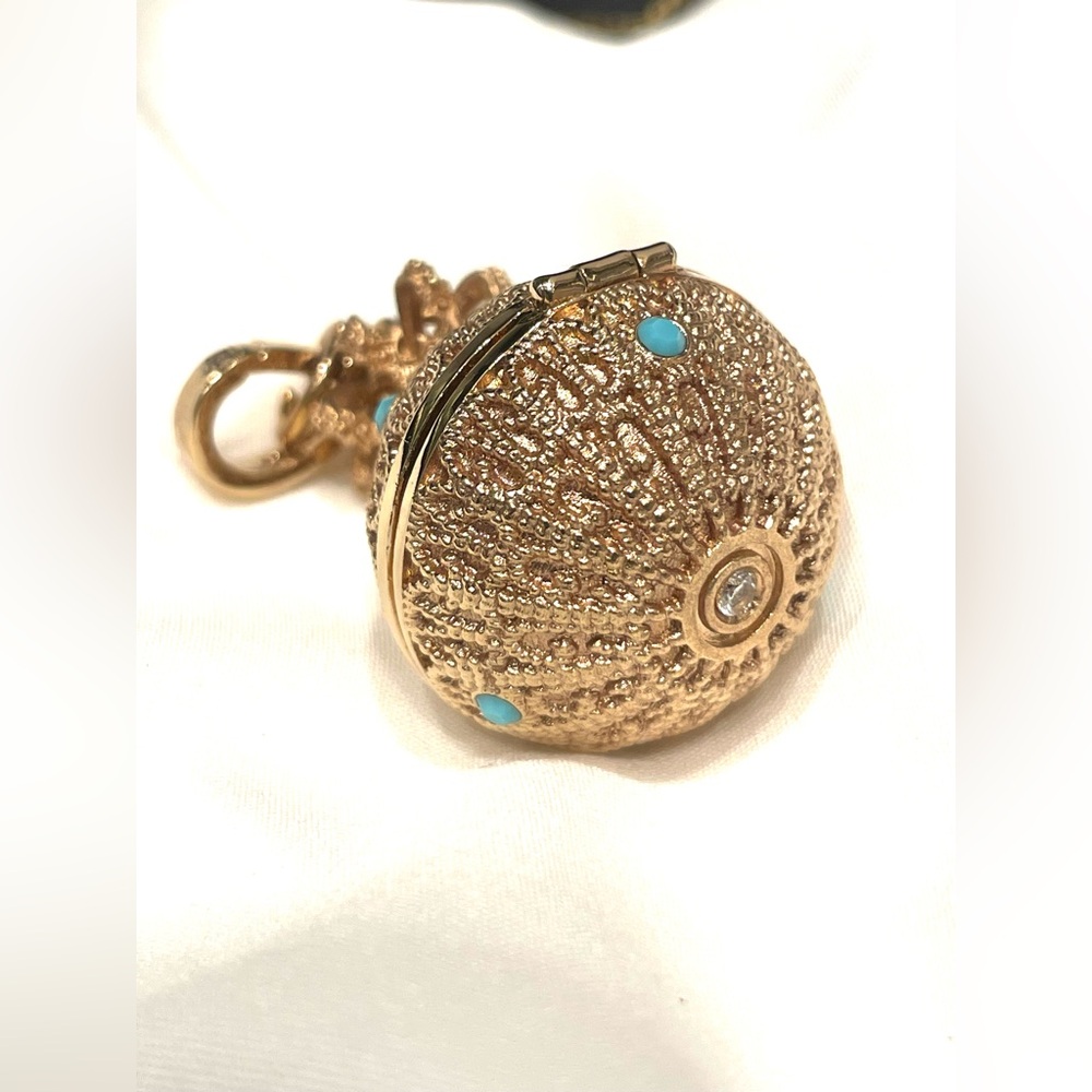 ULTRA RARE Juicy Couture Vintage Gold Royal ORB Crown Antique Canister 2005 NIB - Picture 4 of 8